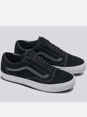 VANS Old Skool SNEAKERS SIZE 6 WOMEN'S / 4.5 MEN'S
